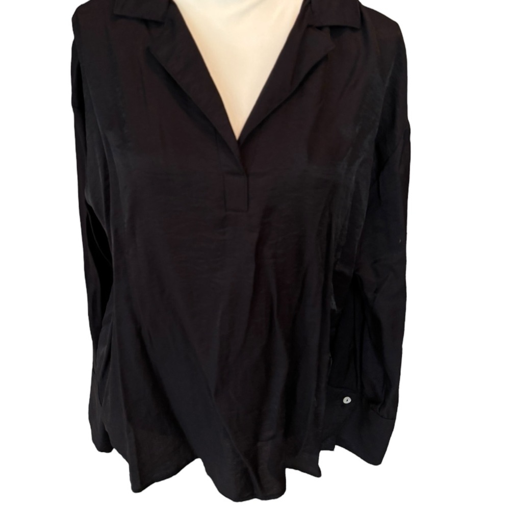 NWT - The LIMITED Long Cuff Sleeves Textured Blouse